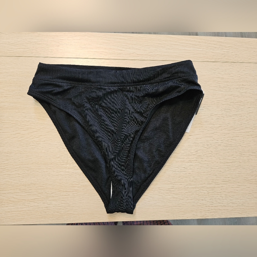 Salt + Cove Black Bikini Bottom Medium NWOT